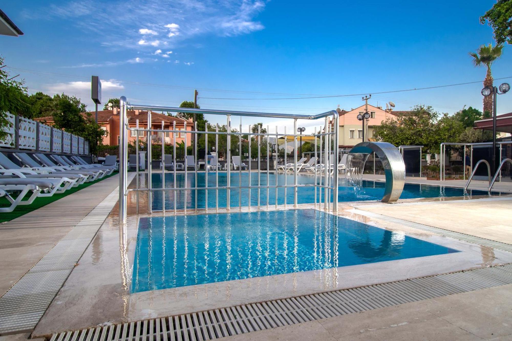 פאטהיה Sirin Baba Otel מראה חיצוני תמונה